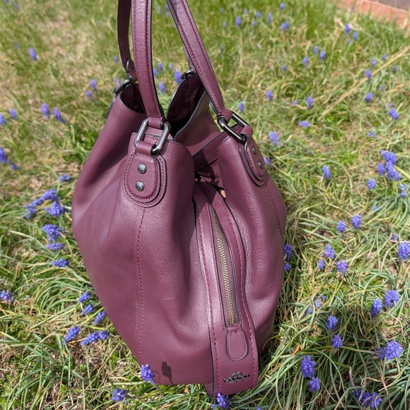 🥰EUC Coach Edie 42 #57124 3 Compartment Oversized Shoulder Satchel Hobo Bag - Picture 16 of 16